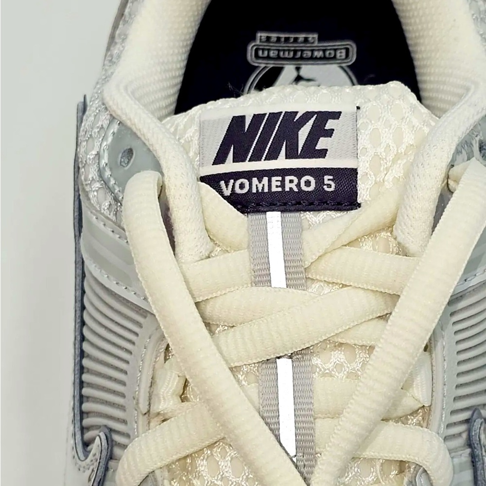 🪙📎🖇️ NIKE ZOOM VOMERO 5 METALLIC SILVER 📐🛸🗑️ - Picture 5 of 7